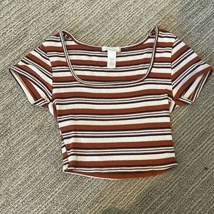 Tilly’s striped crop top